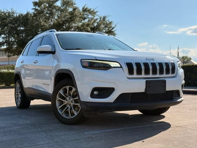 2019 Jeep Cherokee Altitude Sport Utility 4D