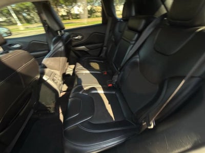 2019 Jeep Cherokee Altitude Sport Utility 4D