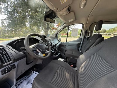 2018 Ford Transit Passenger Wagon XLT w/Low Roof w/Sliding Side Door Van 3D
