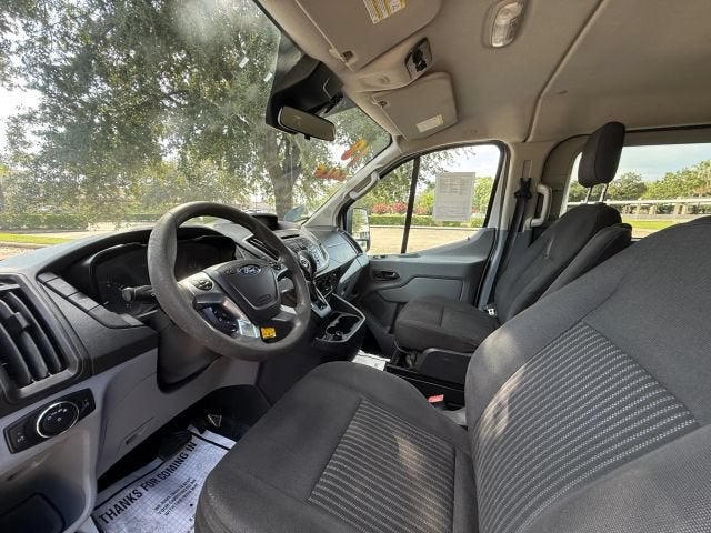 2018 Ford Transit Passenger Wagon XLT w/Low Roof w/Sliding Side Door Van 3D