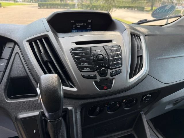 2018 Ford Transit Passenger Wagon XLT w/Low Roof w/Sliding Side Door Van 3D