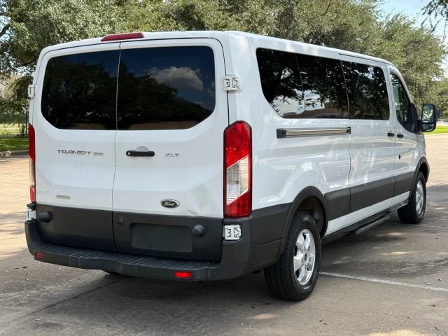 2018 Ford Transit Passenger Wagon XLT w/Low Roof w/Sliding Side Door Van 3D