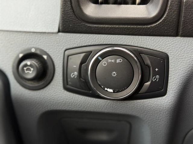 2019 Ford Transit Passenger Wagon XL w/Low Roof w/Sliding Side Door Van 3D