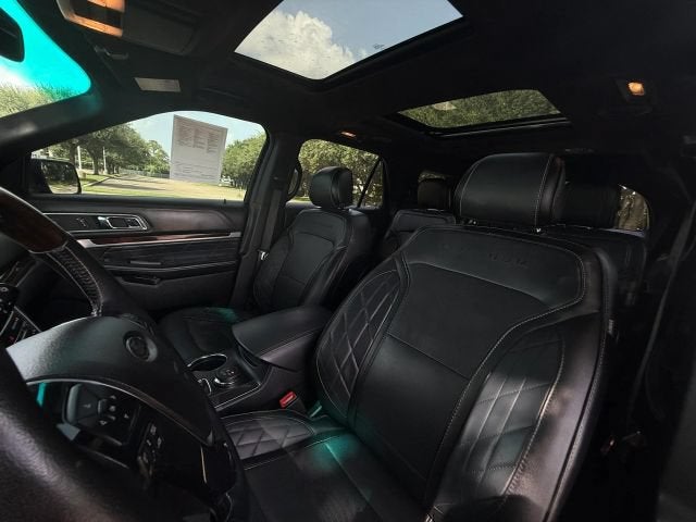 2017 Ford Explorer Platinum