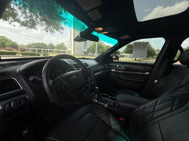 2017 Ford Explorer Platinum