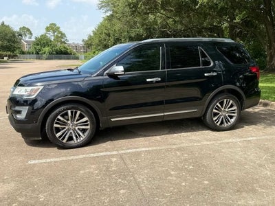 2017 Ford Explorer Platinum