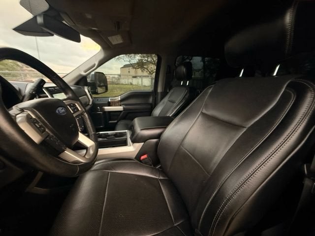 2018 Ford Super Duty F-250 SRW Lariat Pickup 4D 6 3/4 ft