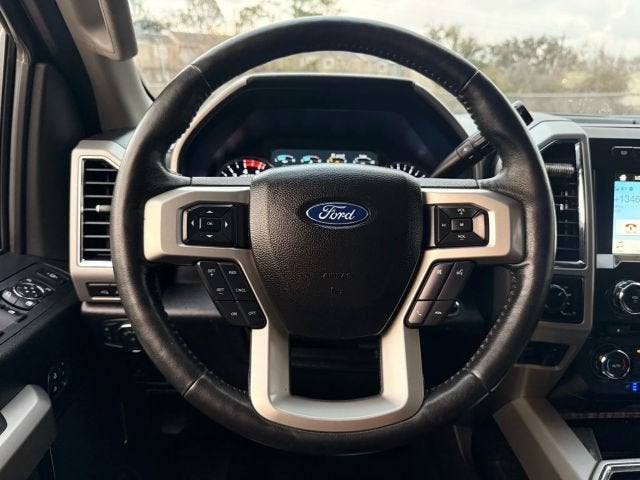 2018 Ford Super Duty F-250 SRW Lariat Pickup 4D 6 3/4 ft