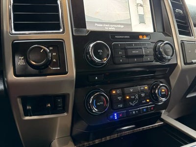 2018 Ford Super Duty F-250 SRW Lariat Pickup 4D 6 3/4 ft
