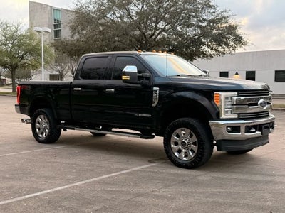 2018 Ford Super Duty F-250 SRW Lariat Pickup 4D 6 3/4 ft