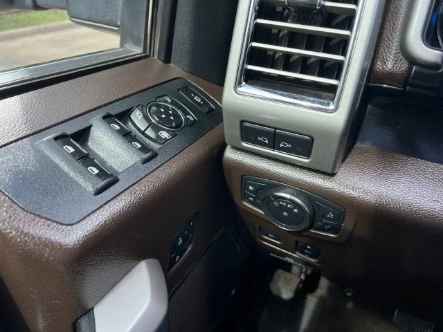 2017 Ford Super Duty F-350 SRW King Ranch Pickup 4D 8 ft