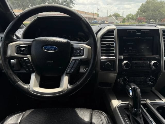 2015 Ford F-150 Lariat Pickup 4D 5 1/2 ft