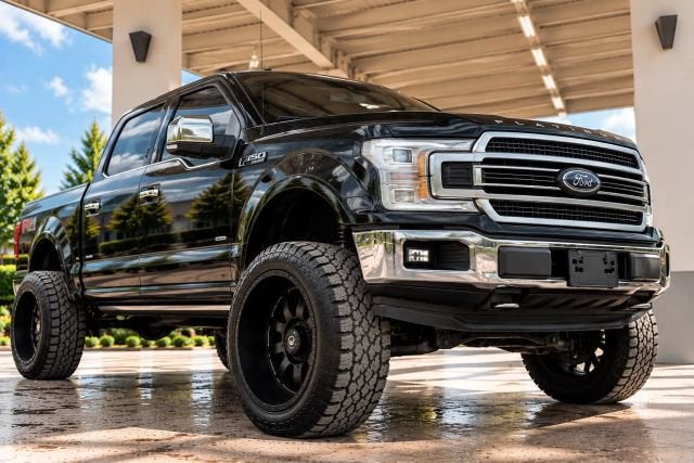 2017 Ford F-150 Platinum Pickup 4D 5 1/2 ft