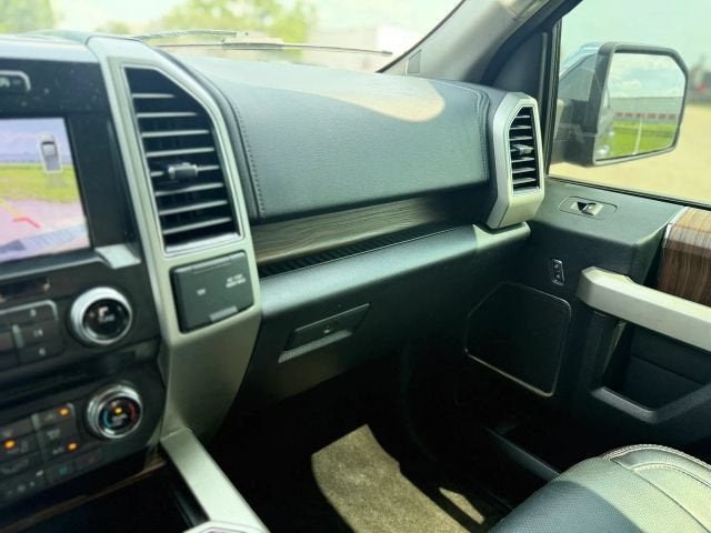 2017 Ford F-150 Lariat Pickup 4D 5 1/2 ft