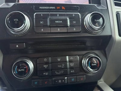 2017 Ford F-150 Lariat Pickup 4D 5 1/2 ft