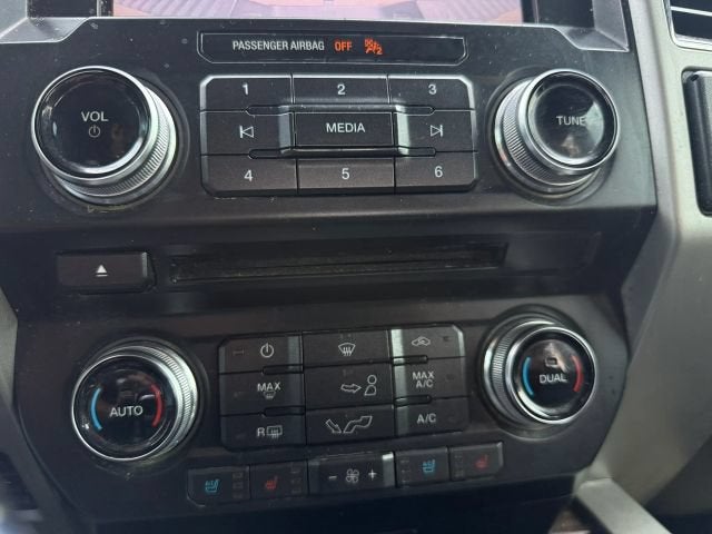2017 Ford F-150 Lariat Pickup 4D 5 1/2 ft