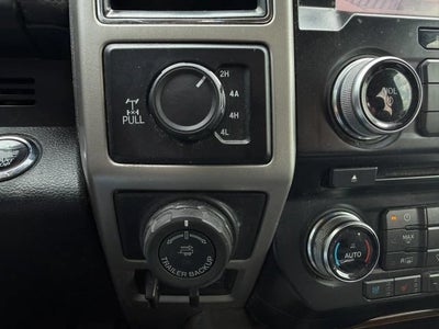 2017 Ford F-150 Lariat Pickup 4D 5 1/2 ft