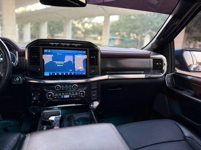 2021 Ford F-150 Lariat Pickup 4D 5 1/2 ft