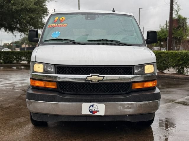 2019 Chevrolet Express Passenger LT