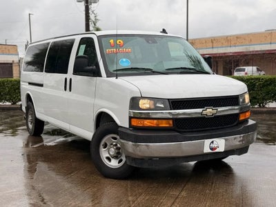 2019 Chevrolet Express Passenger LT