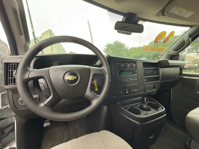 2019 Chevrolet Express Passenger LT