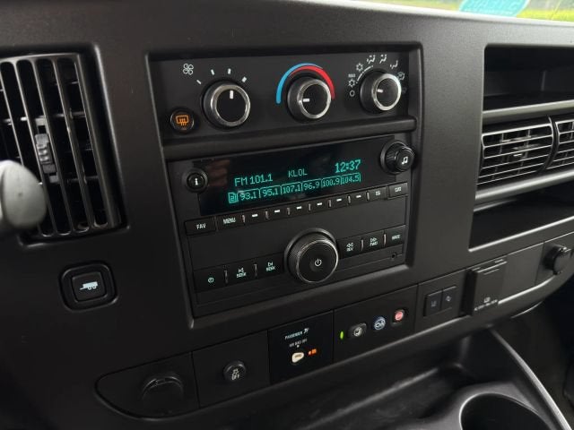 2019 Chevrolet Express Passenger LT