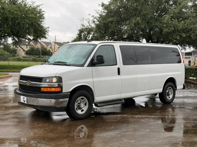 2019 Chevrolet Express Passenger LT