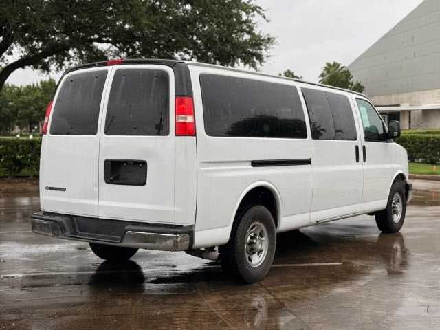 2019 Chevrolet Express Passenger LT