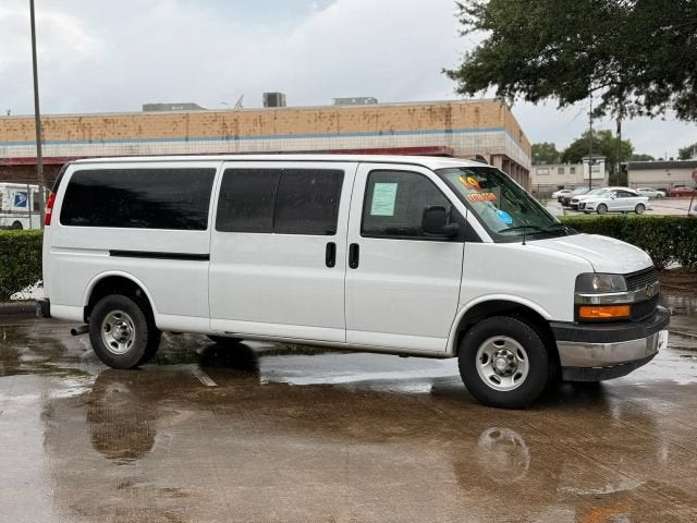 2019 Chevrolet Express Passenger LT