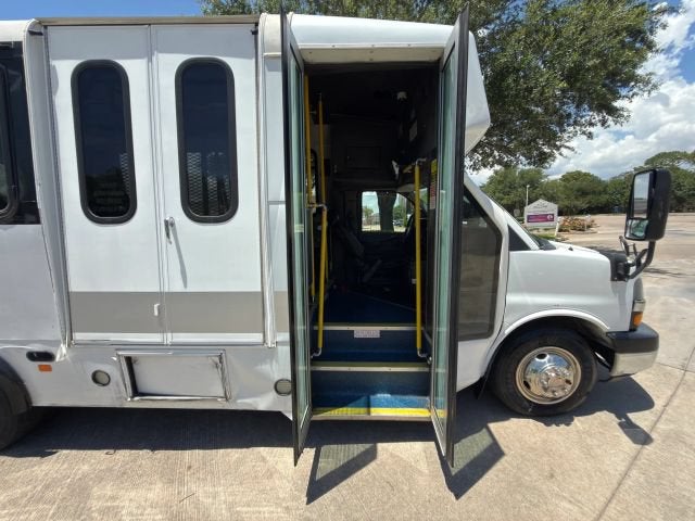 2015 Chevrolet Express Commercial Cutaway Diesel