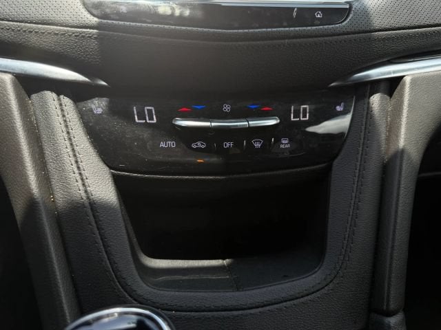 2023 Cadillac XT5 FWD Premium Luxury
