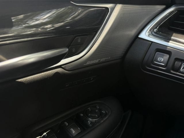 2023 Cadillac XT5 FWD Premium Luxury