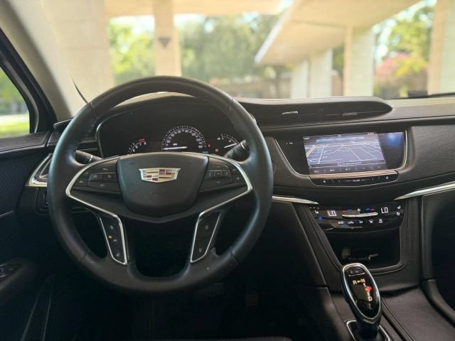 2017 Cadillac XT5 Premium Luxury FWD