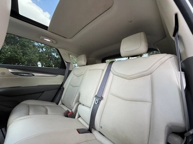 2017 Cadillac XT5 Premium Luxury FWD