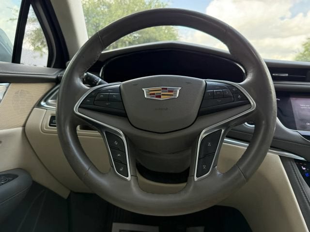 2017 Cadillac XT5 Premium Luxury FWD