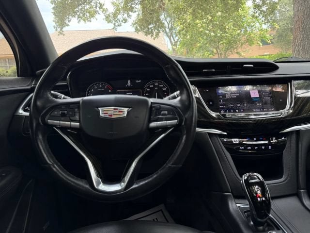 2021 Cadillac XT6 Premium Luxury