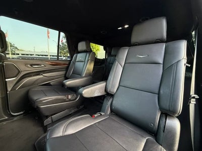 2022 Cadillac Escalade Luxury