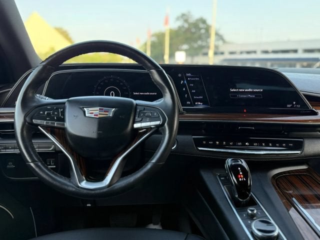 2022 Cadillac Escalade Luxury