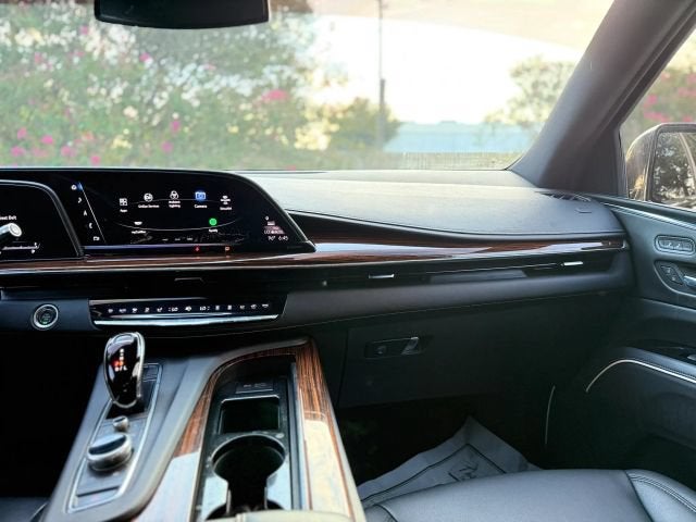 2021 Cadillac Escalade ESV Luxury
