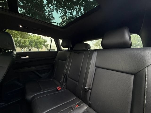 2020 Volkswagen Atlas Cross Sport SE R-Line w/Technology Sport Utility 4D
