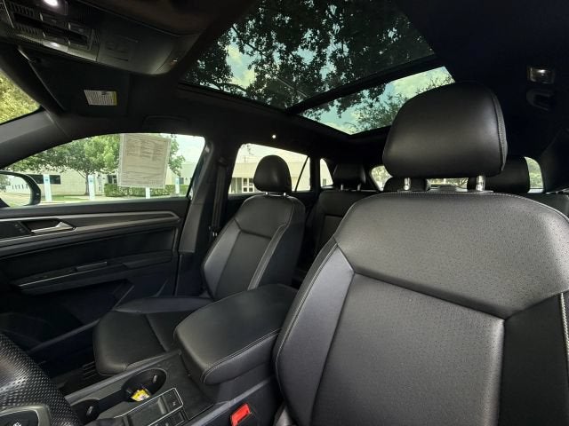 2020 Volkswagen Atlas Cross Sport SE R-Line w/Technology Sport Utility 4D