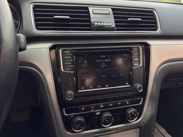 2019 Volkswagen Passat 2.0T Wolfsburg Edition