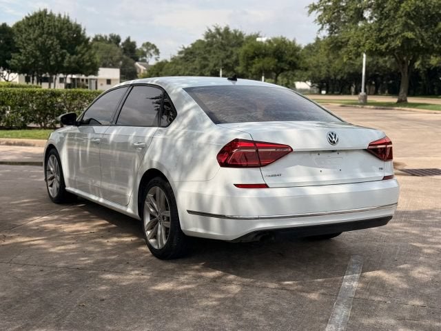 2019 Volkswagen Passat 2.0T Wolfsburg Edition