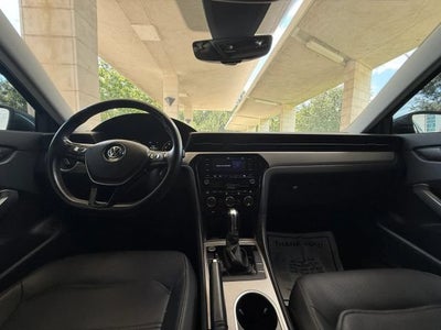 2020 Volkswagen Passat 2.0T SE