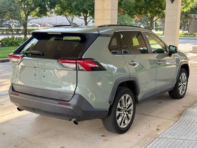 2019 Toyota RAV4 XLE Premium