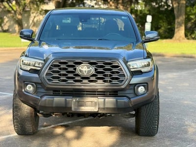 2022 Toyota Tacoma 4WD TRD Off-Road Pickup 4D 5 ft