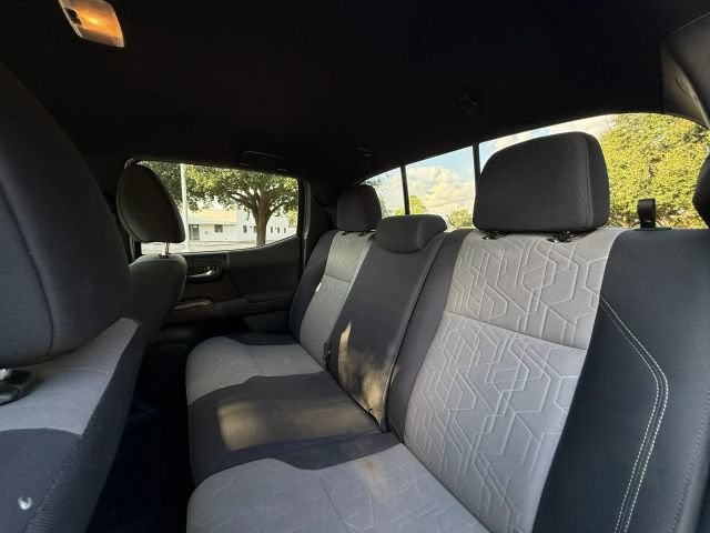 2022 Toyota Tacoma 4WD TRD Off-Road Pickup 4D 5 ft