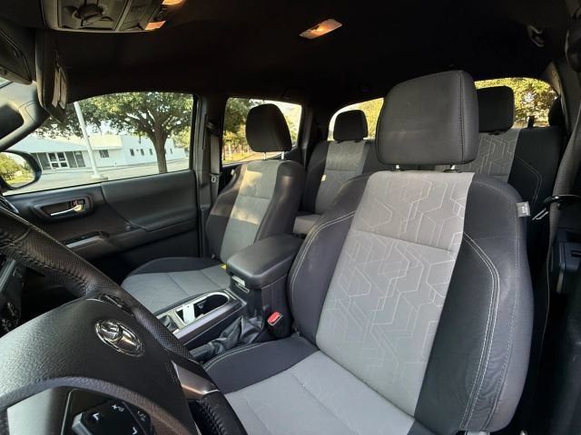 2022 Toyota Tacoma 4WD TRD Off-Road Pickup 4D 5 ft