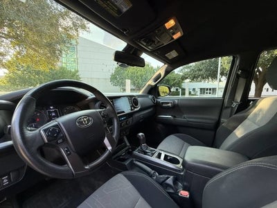 2022 Toyota Tacoma 4WD TRD Off-Road Pickup 4D 5 ft
