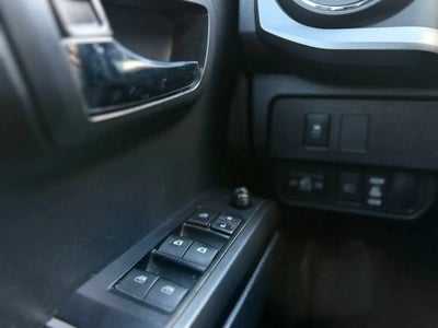 2022 Toyota Tacoma 4WD TRD Off-Road Pickup 4D 5 ft